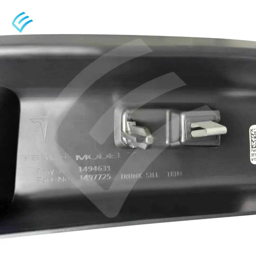 NUEVO OEM Tesla Model Y Trunk Sill Lower Trim 1494631-00-C